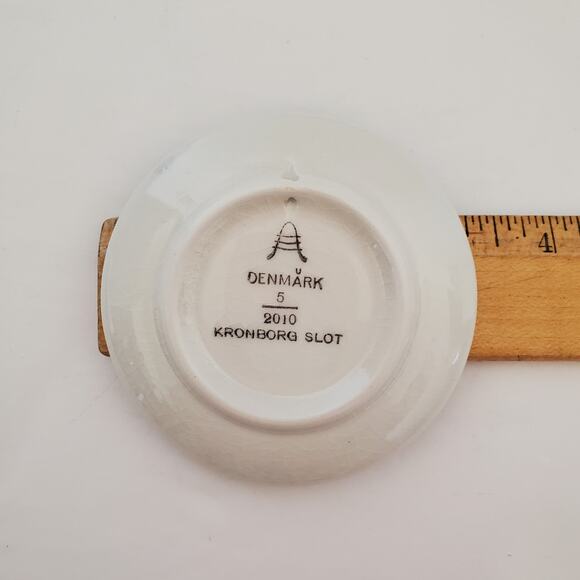 Vintage Set of 2 Denmark Mini Ceramic Oval Plates Blue White Floral Delftware - Picture 13 of 13